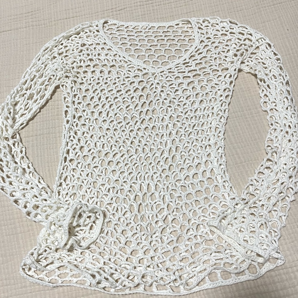 Netted white cover up top